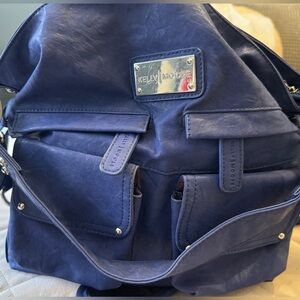 Kelly Moore 2 Sues blue camera bag